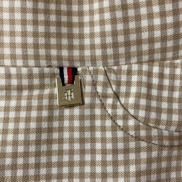 Tommy Hilfiger - Suit Separates pull-on Shorts NWT, Size 6, tan/ cream plaid - Picture 5 of 8
